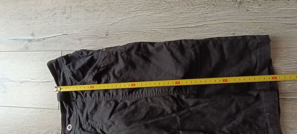 Czarne rybaczki rozm M-L wymiary na fotkach Stan bardzo dobry. 100 % cotton