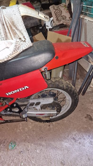 Honda XL 600   .