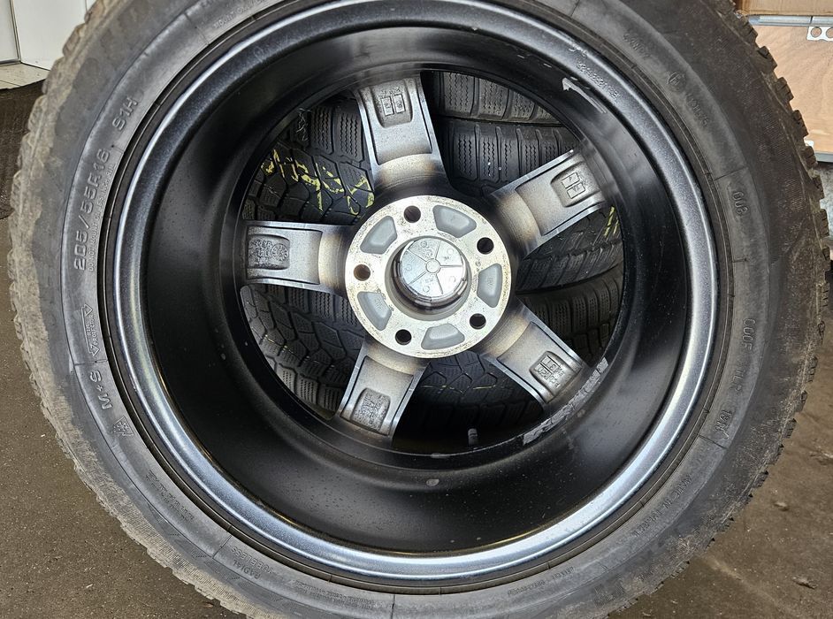 4x Felgi aluminiowe DEZENT TY graphite 7.0 x 16 5x120 ET31 / BMW