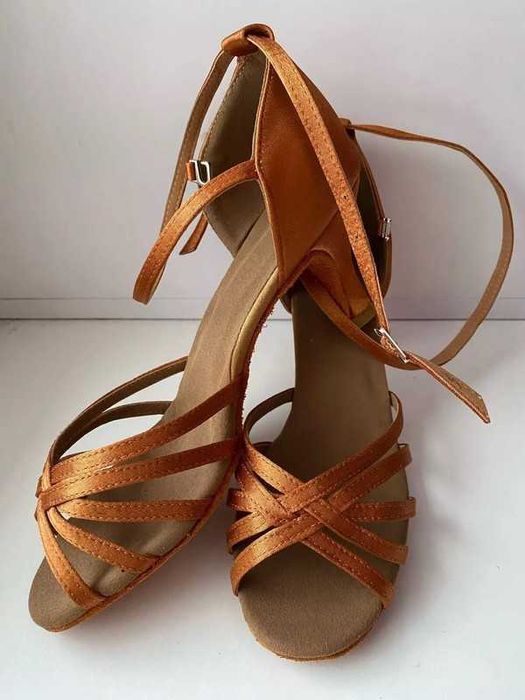 Nowe Profesjonalne buty do tanca 37