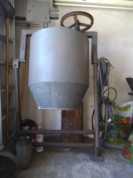 Betoniarka solidna 170 litrów