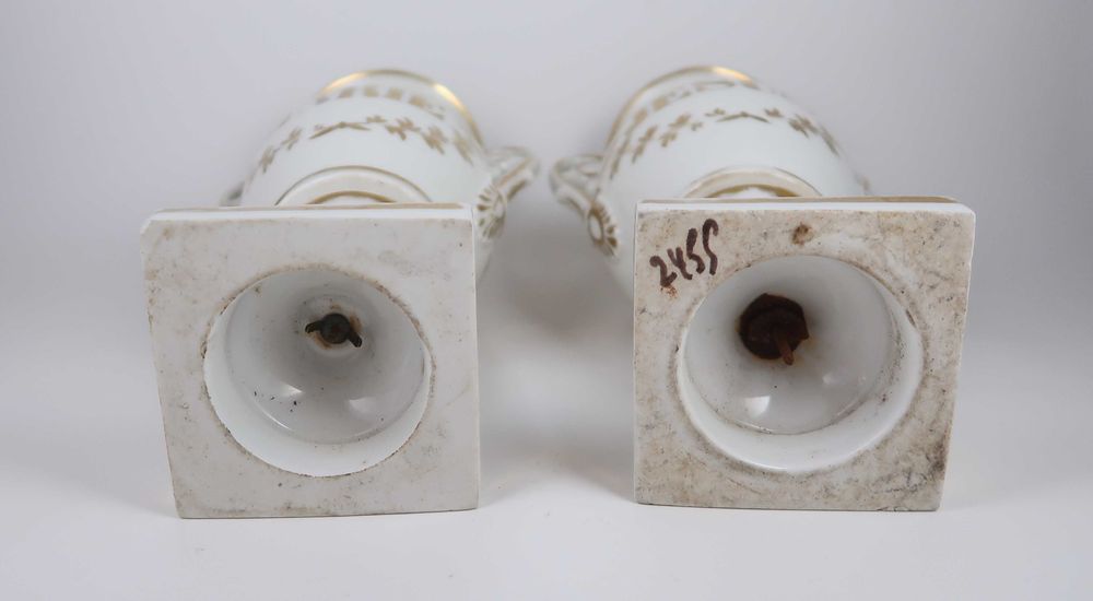 Par de Jarras Porcelana Vieux Paris Séc. XIX