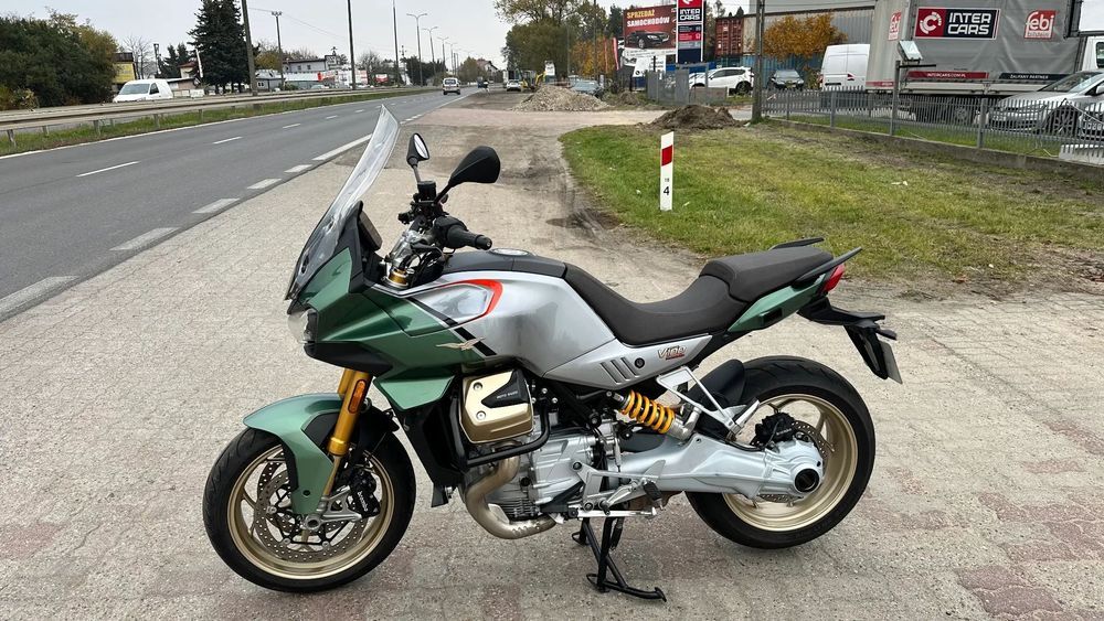 Moto Guzzi V100 Mandello