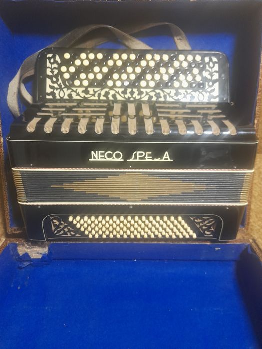 Akordeon guzikowy 96basów 5-churowy