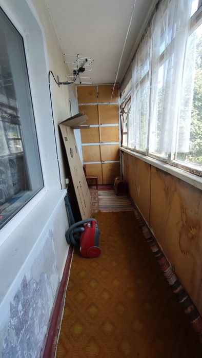 2-х комн. квартира СевГОК, ост. "Короленко" 3-й этаж, всё раздельно