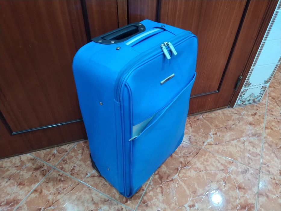 Mala malas de porão até 23 kg viagem casa quarto apartamento vivenda.