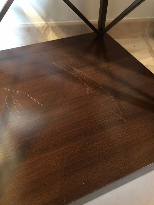 Conjunto de duas mesas de apoio de Madeira e Metal vintage