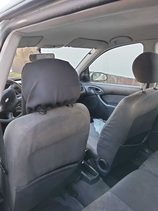 Ford Focus 1.4 Gasolina/GPL