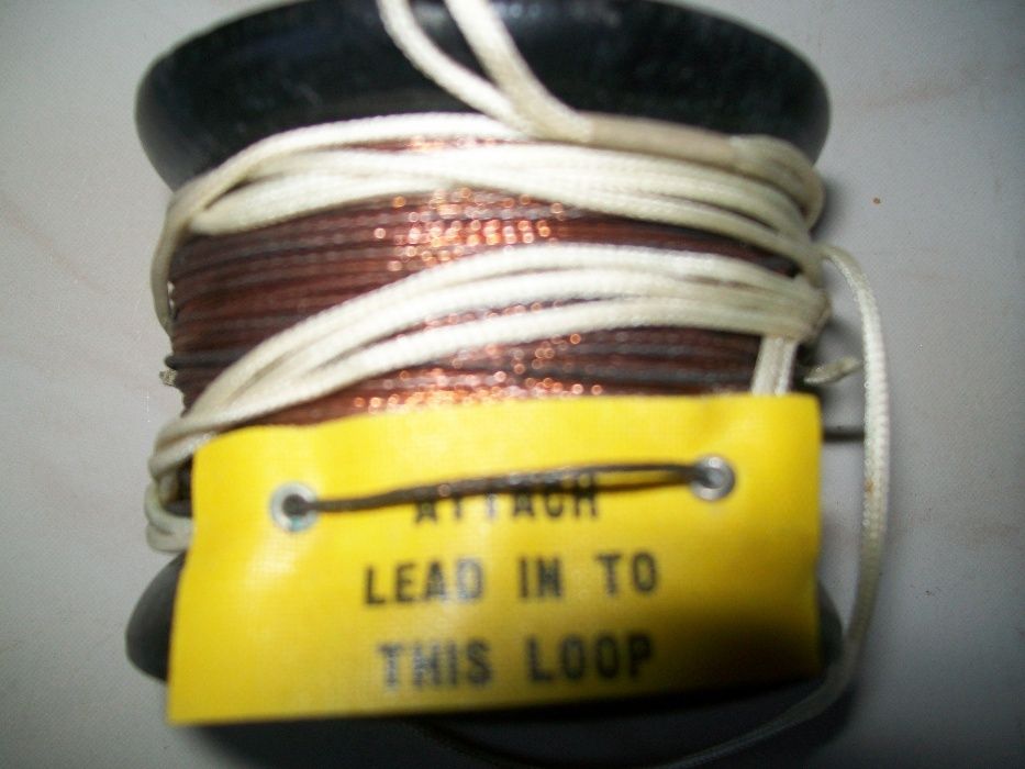 Fio de antena militar