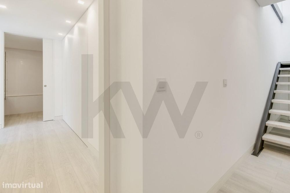 T1 Duplex para Arrendamento em Lisboa | Terraço, Jardim e Estacionamen