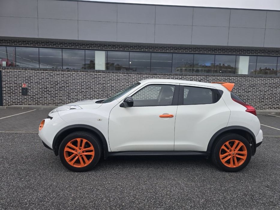 Nissan Juke caixa automatica  gasolina ano 2013