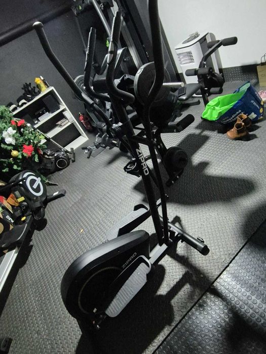 Bicicleta elíptica zipro
