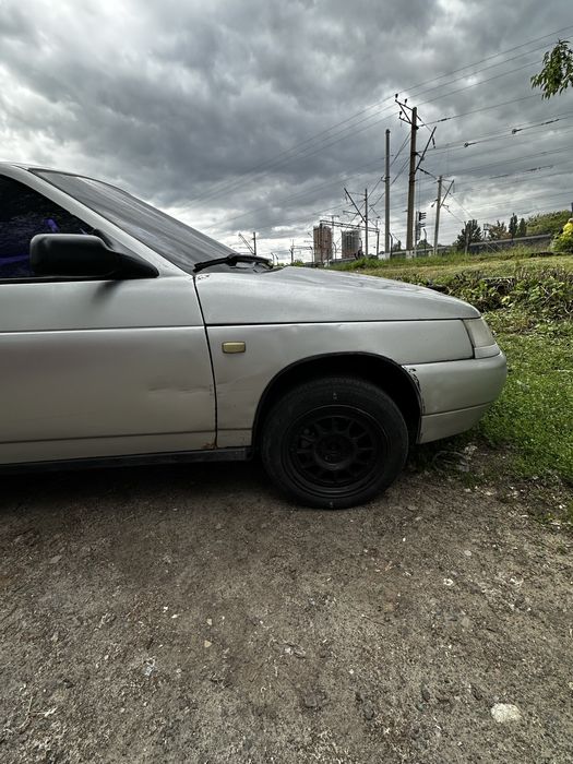 Продам автомобіль ваз 2110
