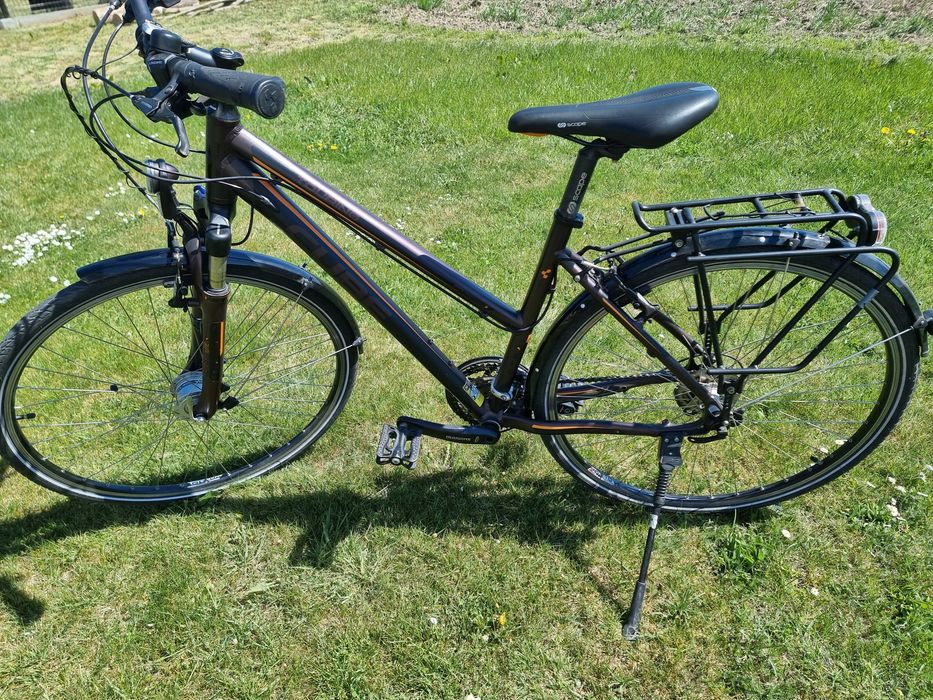 Rower trekingowy damski Cube