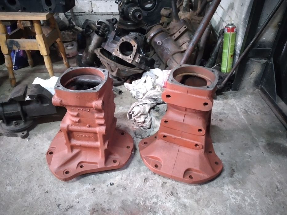 Полуось заднього моста МТЗ 80/82.  Полуось МТЗ.