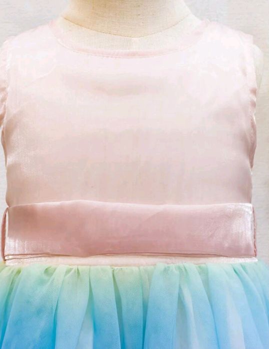 Vestido arco-íris 9/12 meses