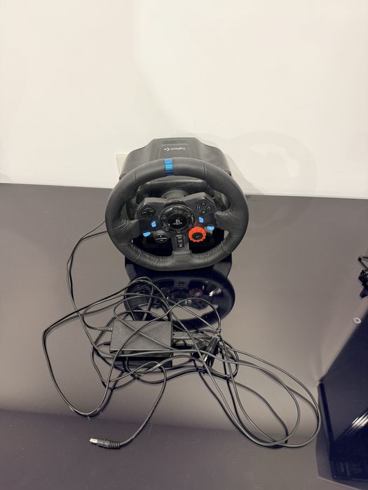 Ігровий руль logitech 29 майже новий
