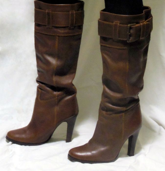 Сапоги итальянские на высоком каблуке 39 р