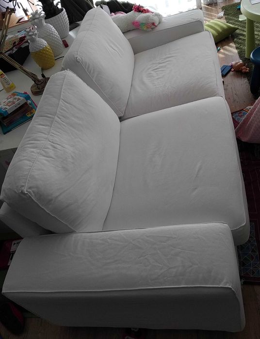 Sofá IKEA branco pérola capas amovíveis laváveis tecido resistente