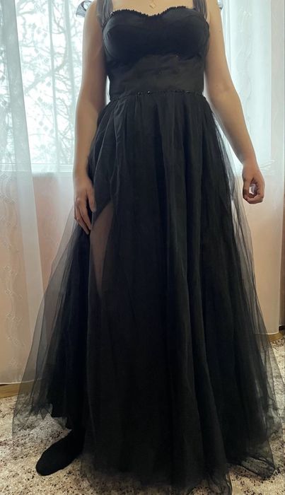 Розкішна вечірня сукня у чудовому стані