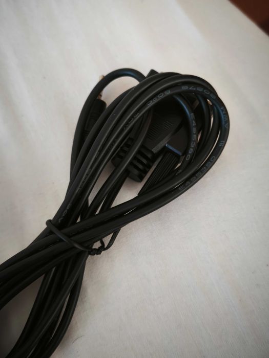 Conector de 2,5 mm para adaptador DB9 fêmea. Nunca utilizado