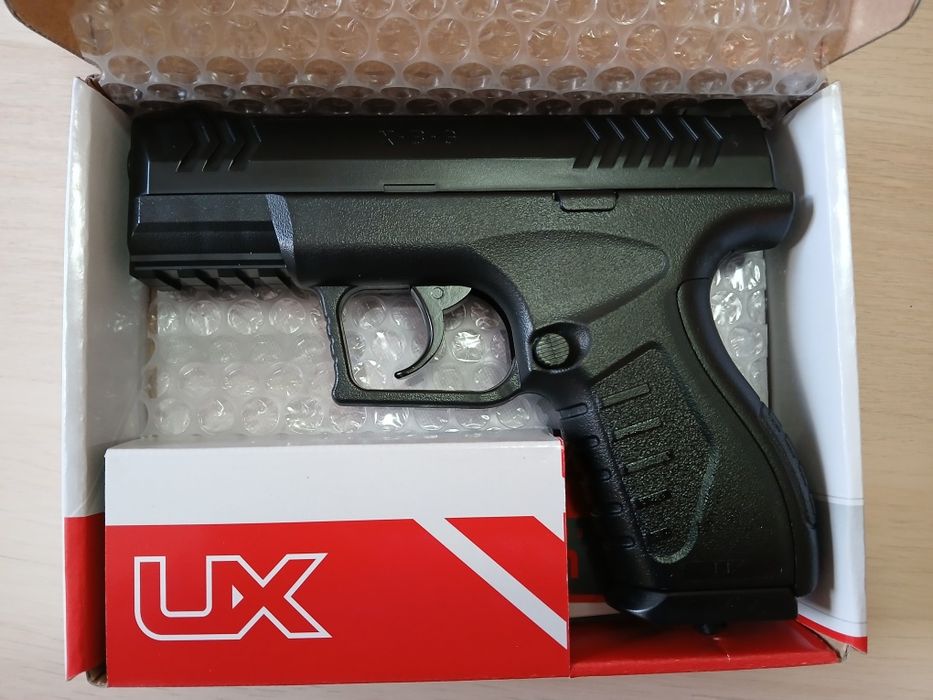 Pistola Umarex CO2 Semi-Automática Vários Acessórios