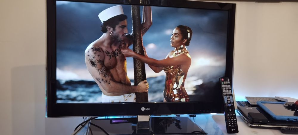 Tv Smart tv  LG 32 em estado novo e com excelente e imagem