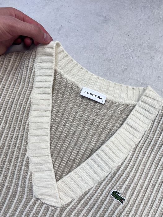Жіночий Светр Lacoste V-горло L