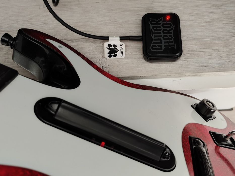 PS3 Guitarra Guitar Hero 5 + Dongle Original  + jogo + Strap