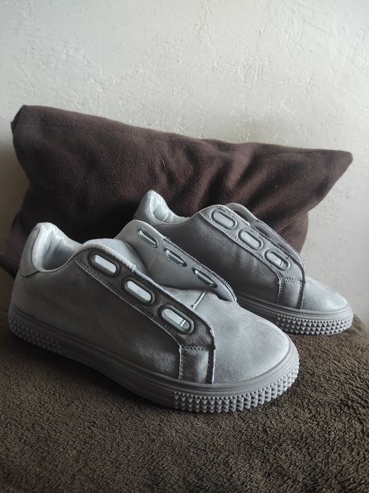 Bella Paris szare zamszowe creepersy/ sneakersy rozmiar 38