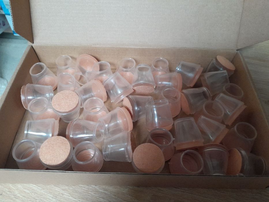 Podkładki filcowe Nakładki na Nogi do krzeseł, Silikon średnica 2cm