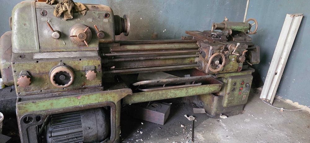 Obrabiarka do metalu tokarnia TUB 32