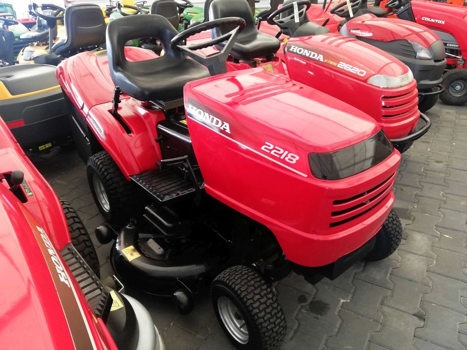 Traktorek kosiarka samojezdna Honda 2218 automat 2 cylindry mocny