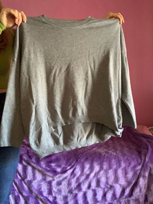 Vendo camisola de malha cinza