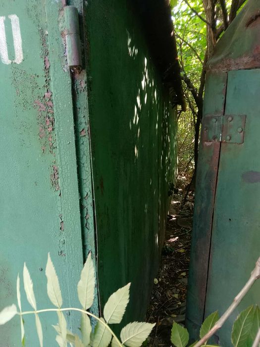 Металевий гараж .