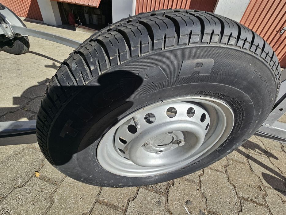 Vendo atrelado com documentos