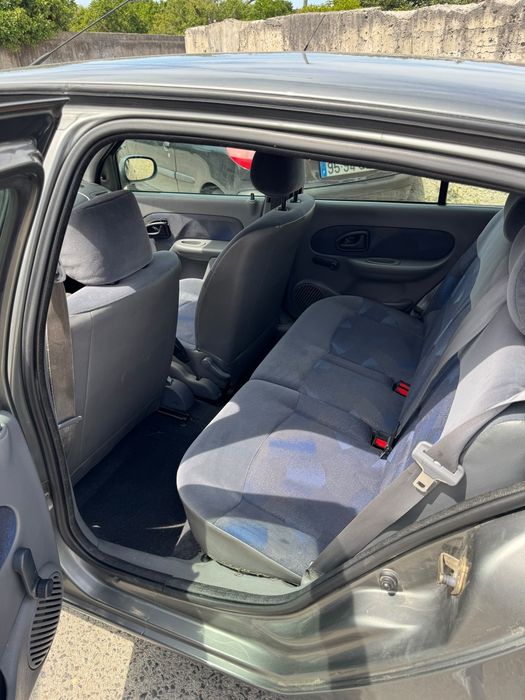 Vendo carro Renault Clio