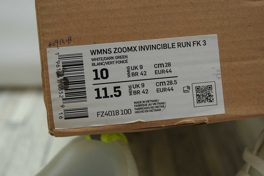 Мужские беговые кроссовки Nike ZoomX Invincible Run Flyknit 3