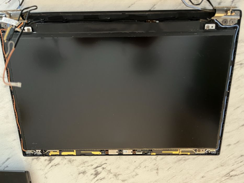 Klapa matrycy Lenovo ThinkPad T470s (Uszkodzona / Na części)