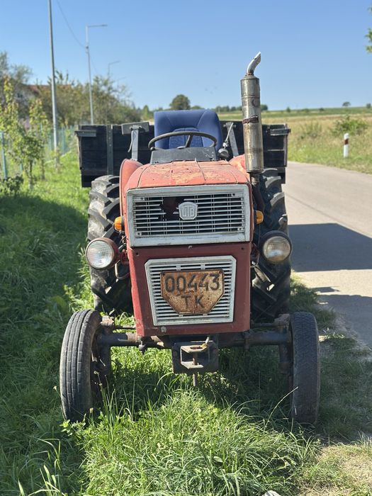 Трактор універсал 445 , причеп , косарка роторна z-069