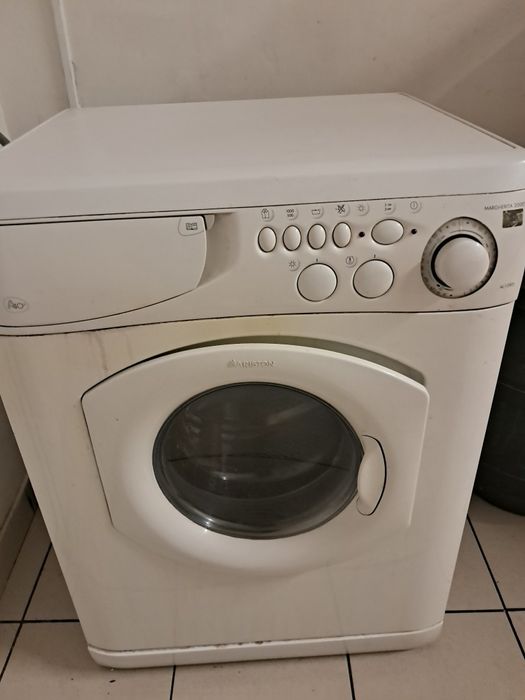 Продам  стиральную машинку