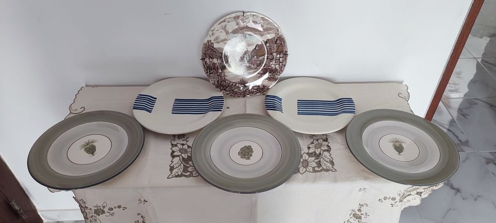 Decorative Plates459441519975485440