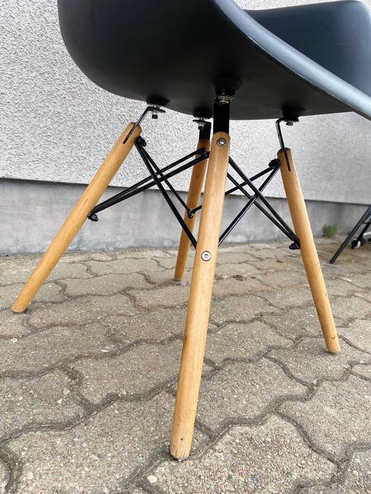KRZESŁO z podłokietnikami SKANDYNAWSKIE czarne