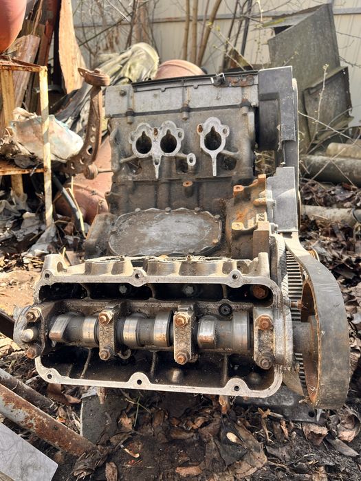 мотор на запчасти audi 2.6 кватро