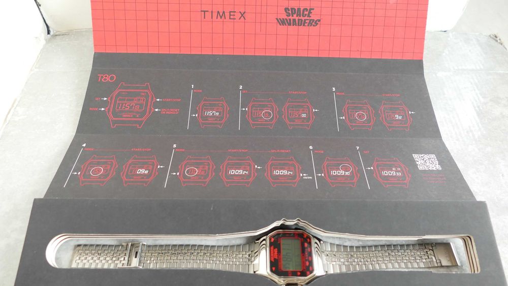 Zegarek TIMEX 80 x Space Invaders TW2V30000 srebrny