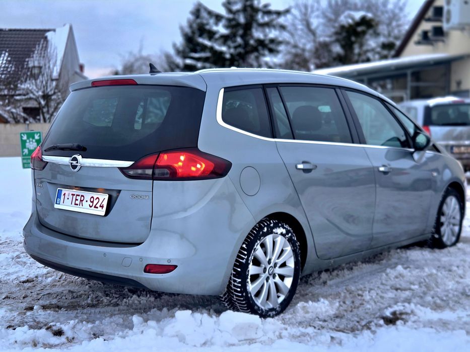 Opel Zafira 2.0 Diesel 2013 rok 7 foteli BOGATA WERSJA