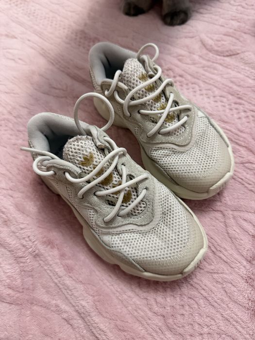 Кросівки Adidas Ozweego 28 розмір
