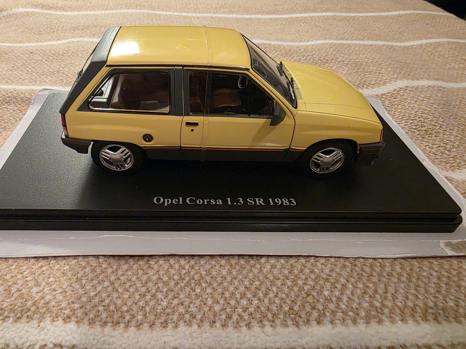 Model auta Opel Corsa skala 1:24