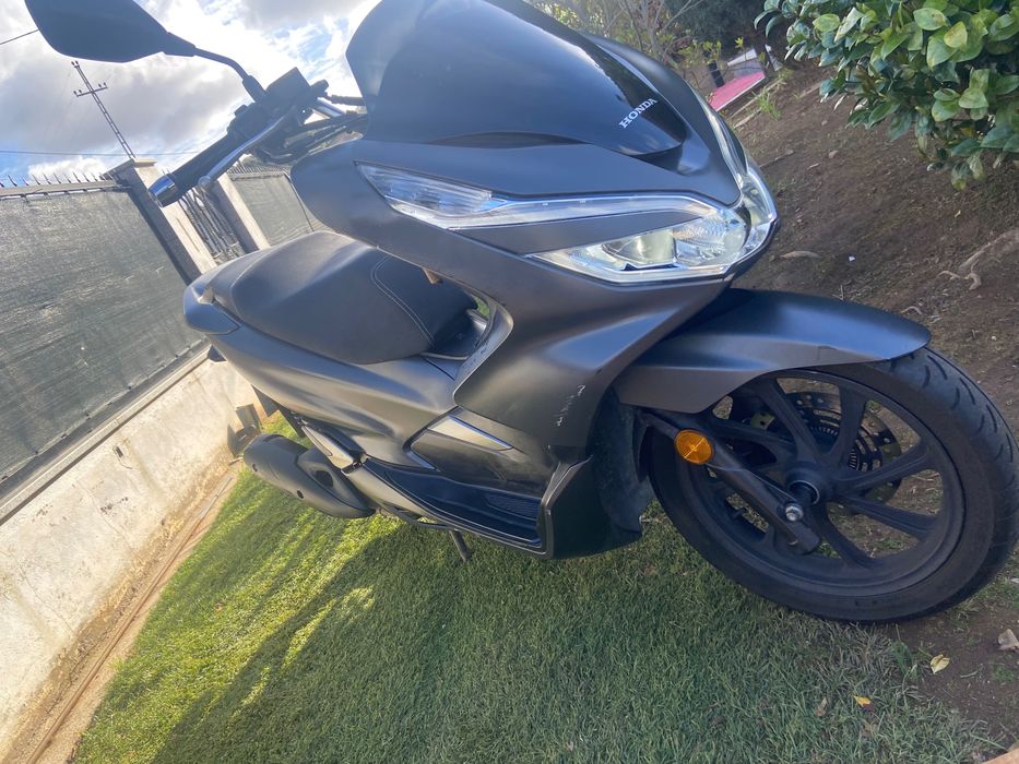 Honda PCX 125cc.