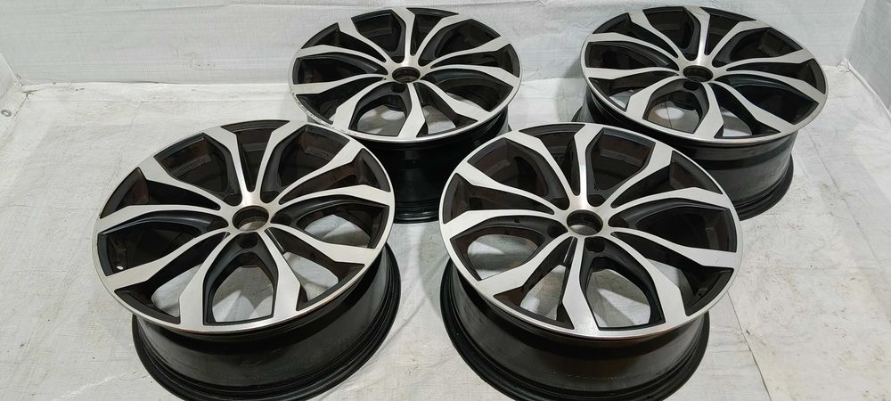 Komplet Felg Aluminiowych VW 8Jx18H2 ET47 5x112